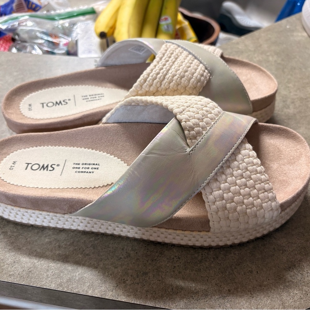 TOMS Women's Iridescent Cream Crossband Slide Sandals - Picture 2 of 2
